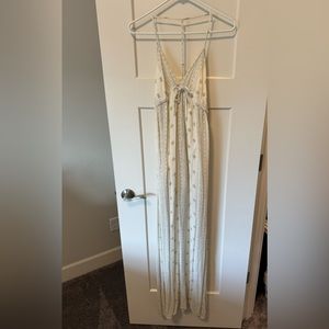 Medium Maxi Dress. O’Neil Brand.